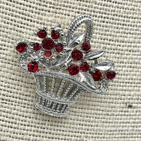 Vintage Silver Floral Basket Pin Brooch with Red Stones - Picture 4 of 6